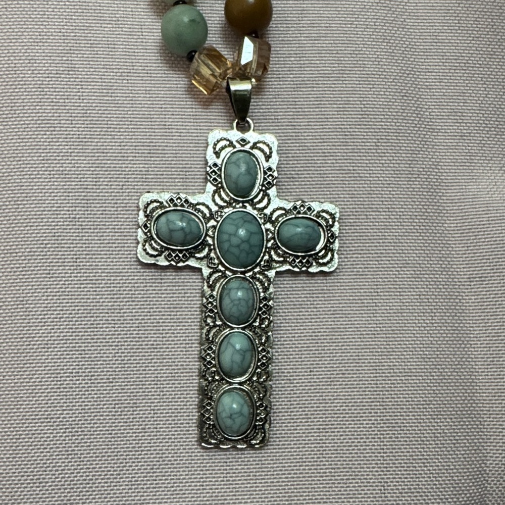 Elegant Beaded Cross Necklace - Picture 5 of 7